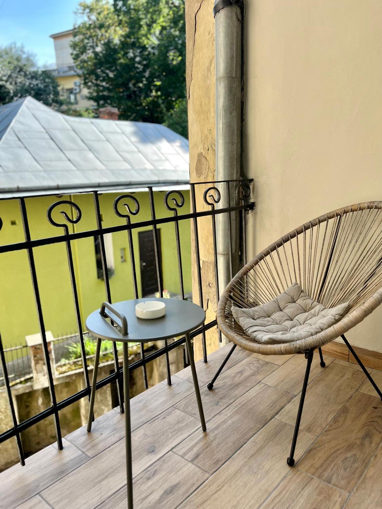 Tugan Apart Lviv Eksteriør bilde